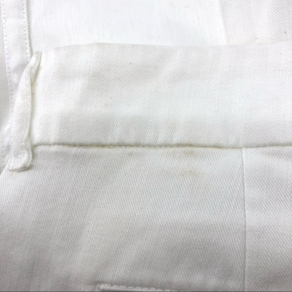 7 For All Mankind White Cotton Blend Flat Front Shorts - Picture 5 of 10
